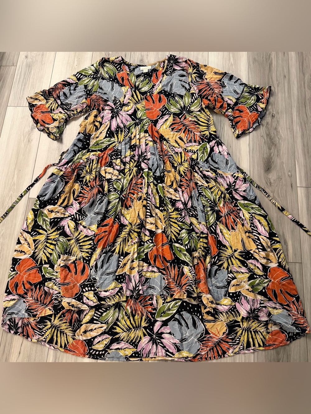 Loralette Dotty Palm Floral Hi Low Dress Flutter Sleeves Tie Back Size 20